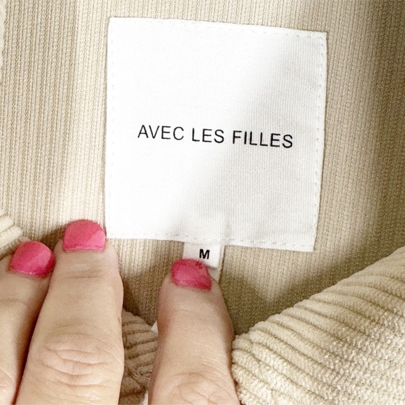 NWT AVEC LES FILLES Beige Corduroy
Cropped Jacket boxy relaxed minimalist size M - Picture 14 of 16